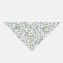 Load image into Gallery viewer, Bee and Thistle Pattern Bandana Scarf
