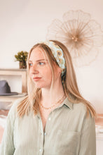 Load image into Gallery viewer, Sunflower Floral Scarf
